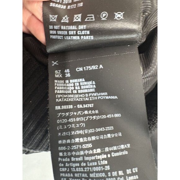 Prada Re-Nylon Bomber Jacket SGH038 in Nero - Picture 8 of 8